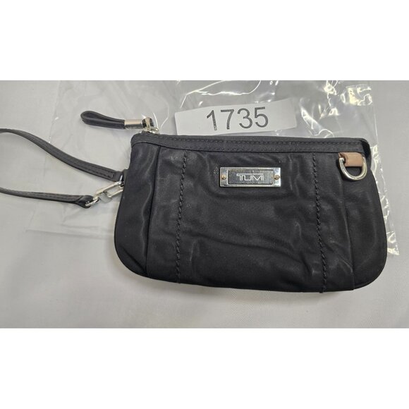Tumi Black Nylon Wristlet Clutch Purse With Multiple Compartments - Picture 1 of 7